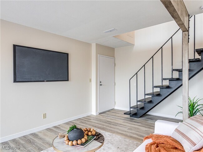 Foto del edificio - 2550 Chamberlain Rd