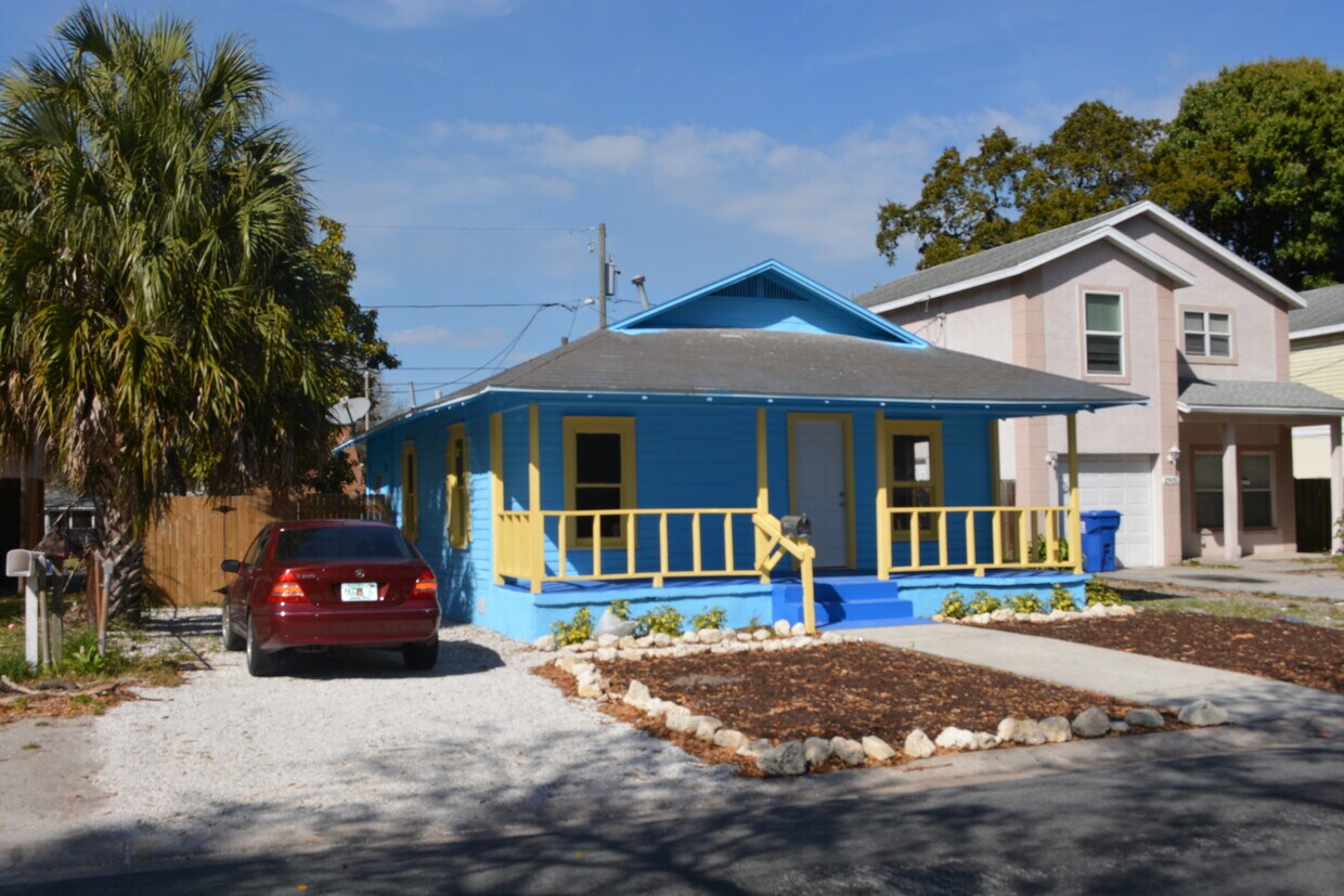 Primary Photo - 2919 Fairfield Ave S