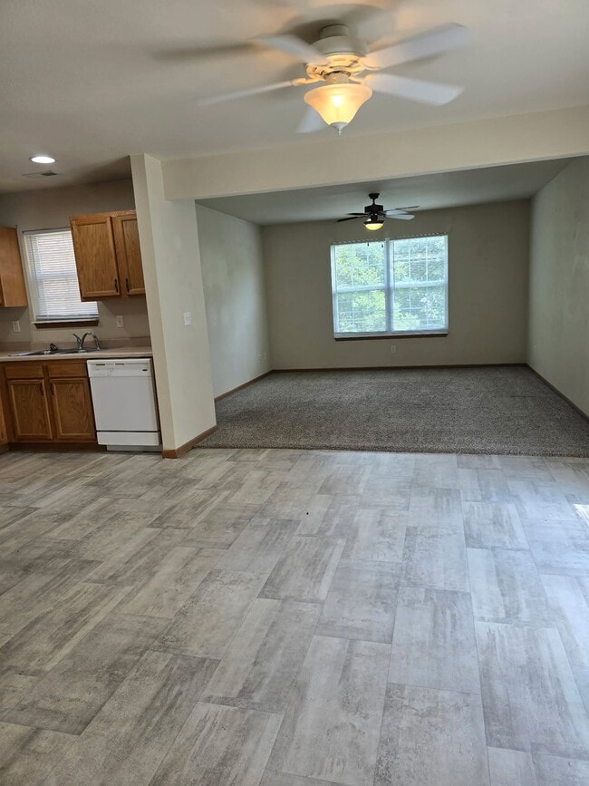 Building Photo - 16848B Hurricane Ln