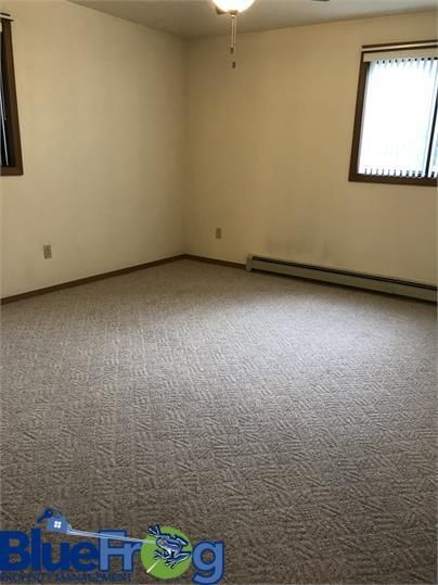 Building Photo - 465 Laverne Drive 1