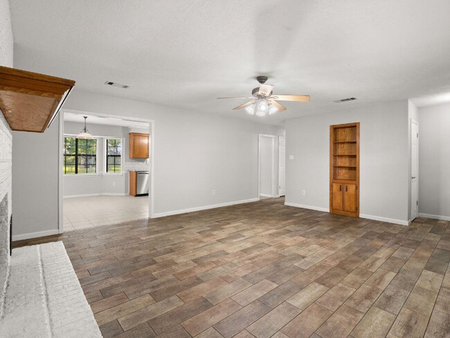 Foto del edificio - 249 Calhoun Dairy Dr