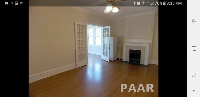 family room - 1406 W Barker Ave
