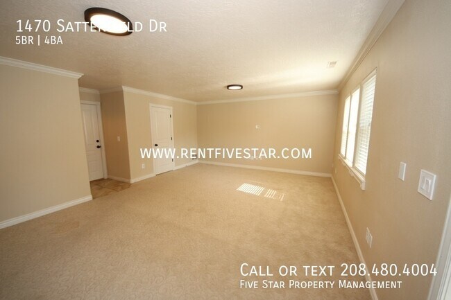 Building Photo - 1470 Satterfield Dr