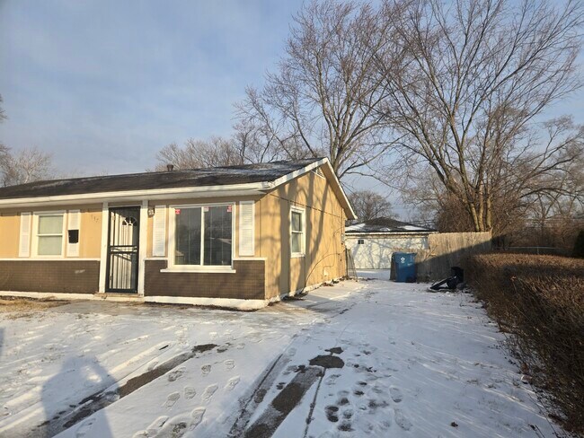 Foto del edificio - 537 Andover St