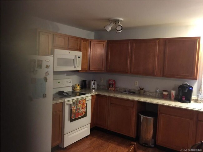 Foto del edificio - 39 N Maple Ave