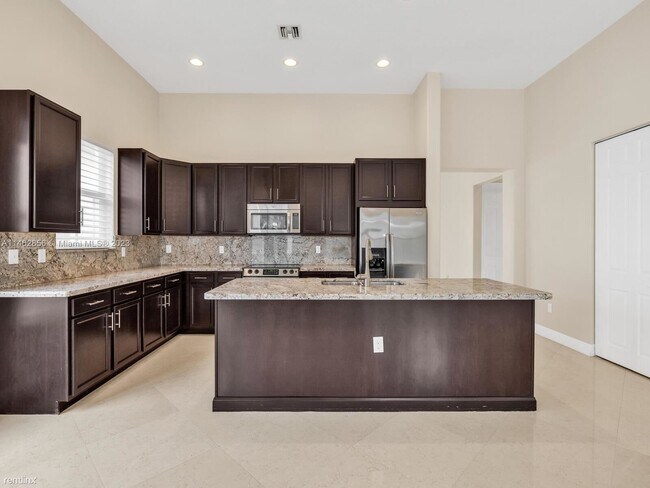 Foto del edificio - 3 br, 2.5 bath House - 8507 NW 39th Ct