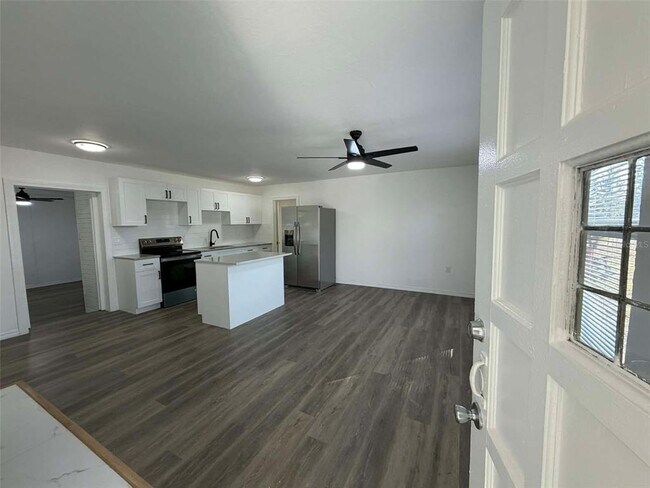 Foto del edificio - 4711 10th Ave S