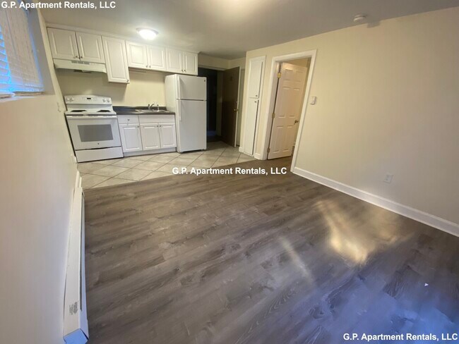 Foto del edificio - 447 Pleasant St