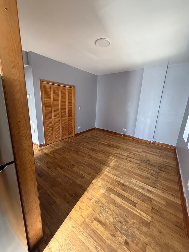 Foto del edificio - 1142 S Francisco Ave