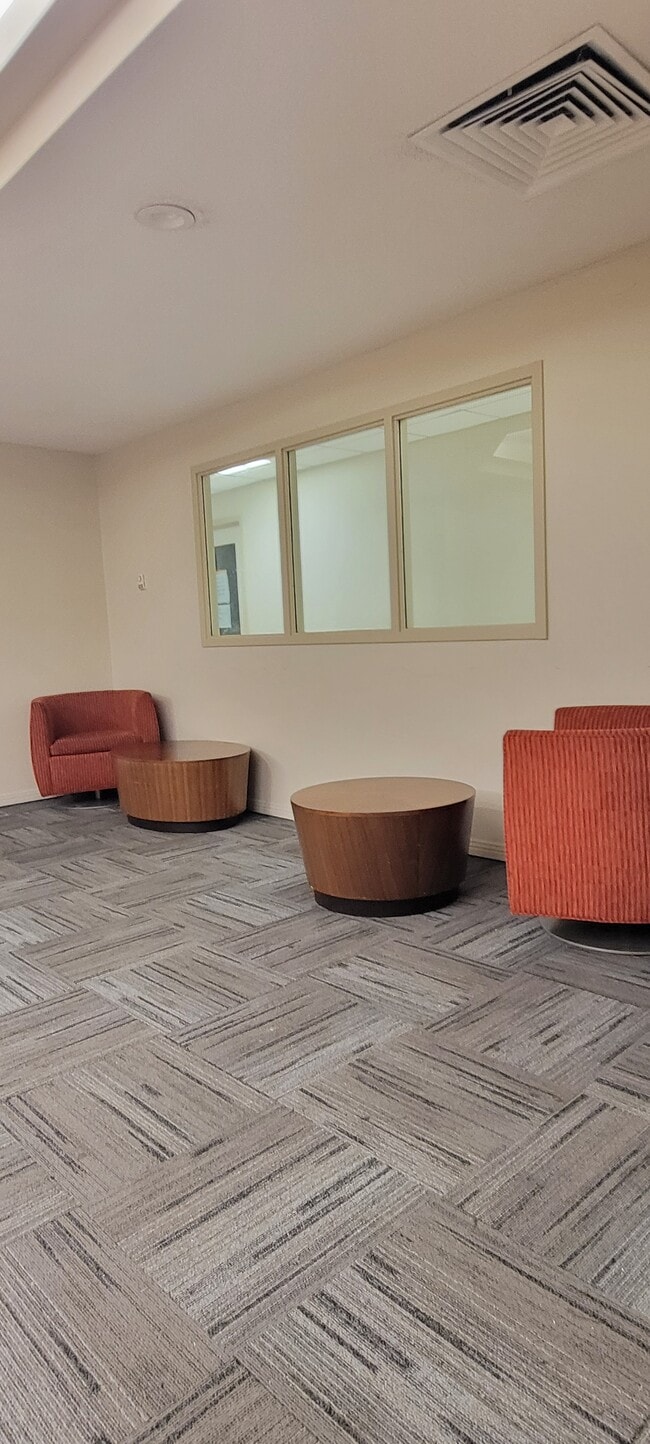 Photo du bâtiment - The Citadel Apartments