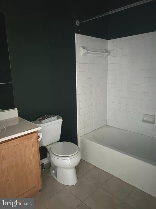 2 Shad Ct, Delran, NJ 08075 Townhome Rentals in Delran NJ