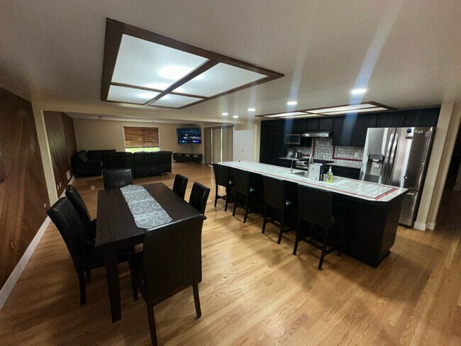 Foto del edificio - 633 SE 156th Ave