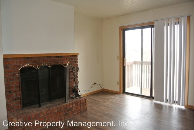 Building Photo - 1602 Terrace Dr