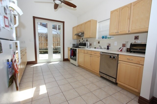 Foto del edificio - 1714 Jane St