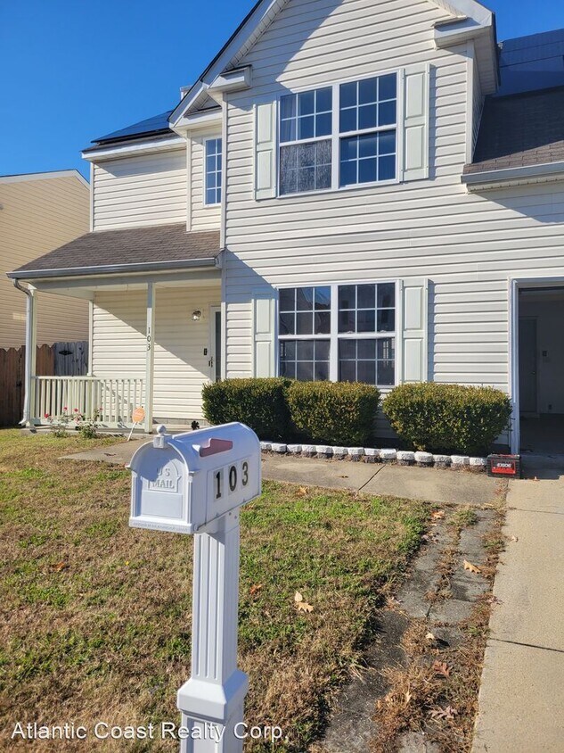 Foto principal - 5 br, 2.5 bath House - 103 Dundee Way