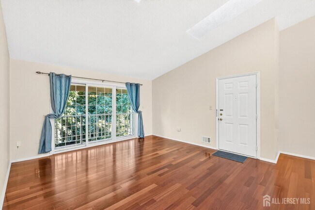 Foto del edificio - 4006 Crawford Ct