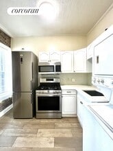 Building Photo - 415 58th St