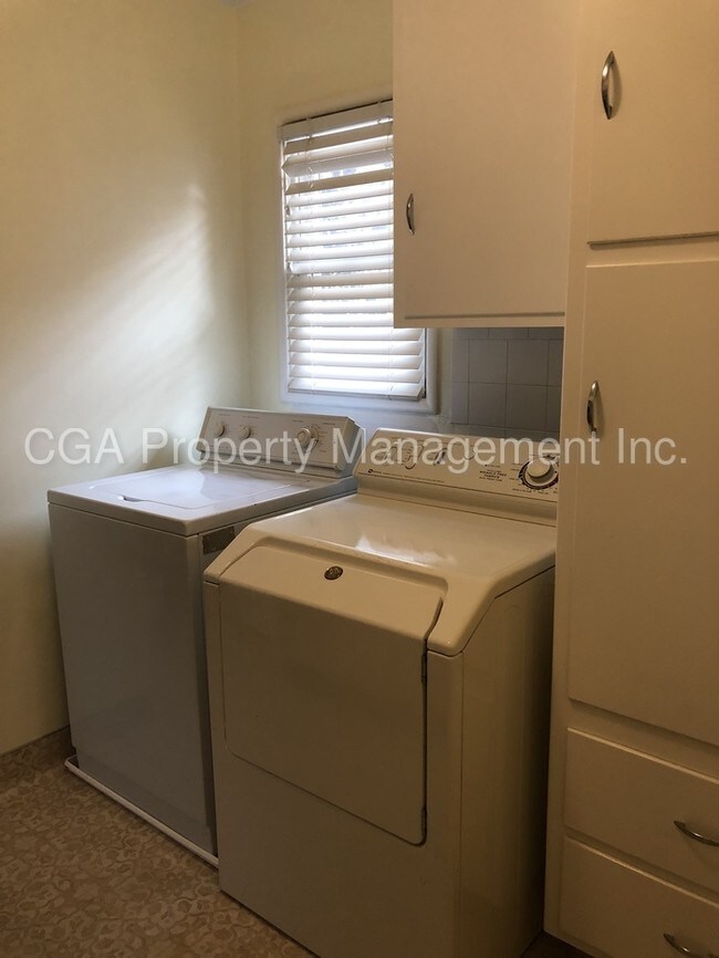 Foto del edificio - 2200 Stover Way