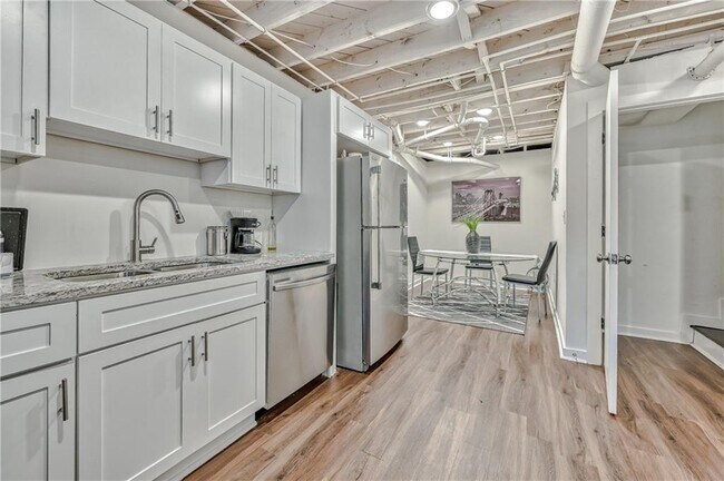 Foto del edificio - 1212 Eastridge Rd SW