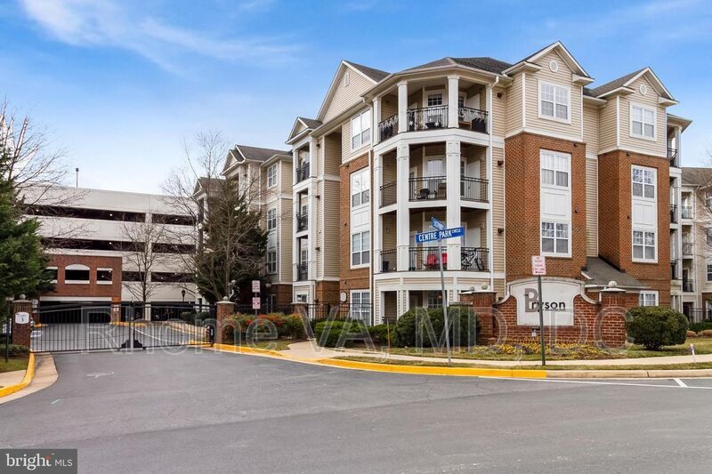 Primary Photo - 12937 Centre Park Cir