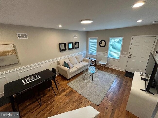 Foto del edificio - 1609 W Stiles St