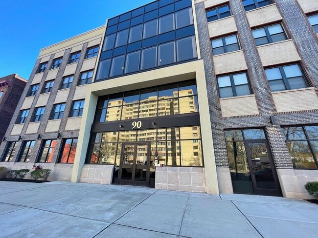 Building Photo - 90 Clinton Ave Building Photo - 90 Clinton Ave