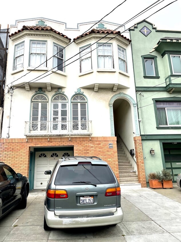 Front house - 1279 25th Ave