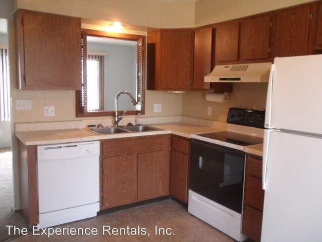 Building Photo - 3 br, 2 bath House - 5003 S. Drexel Drive