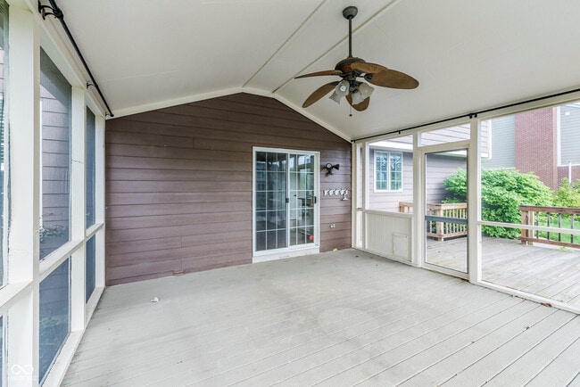 Foto del edificio - 14175 Charity Chase Cir