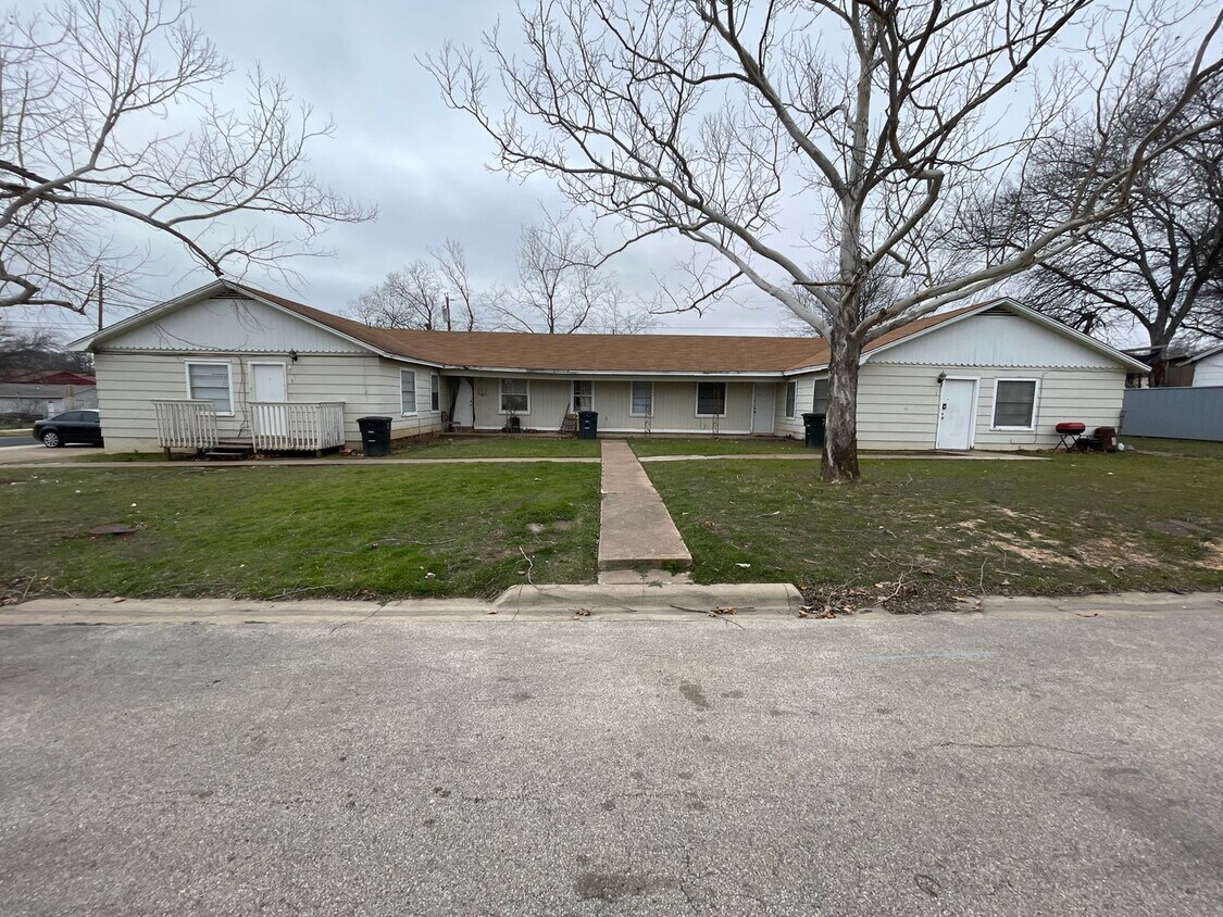 Foto principal - 1301 Franz Dr