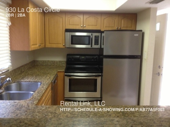 Building Photo - 930 La Costa Cir