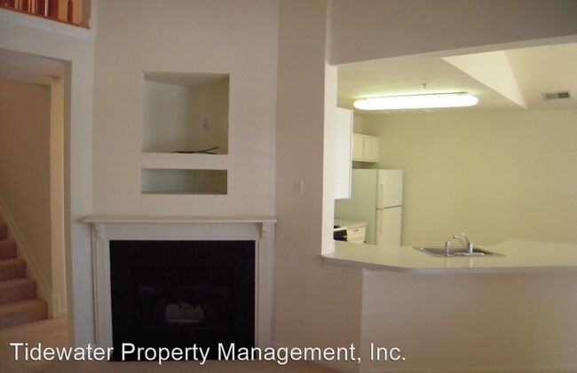 Building Photo - 15613 Everglade Ln