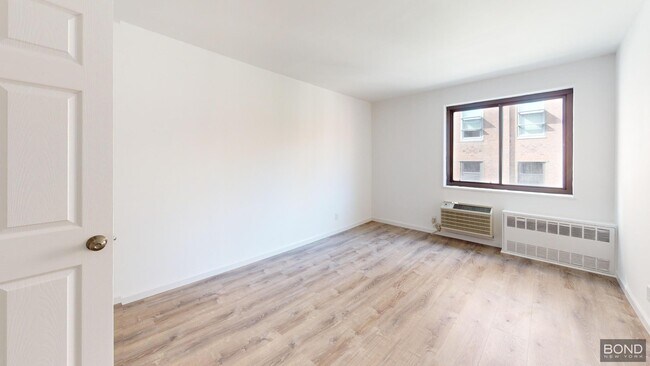 Building Photo - 85 Eighth Avenue