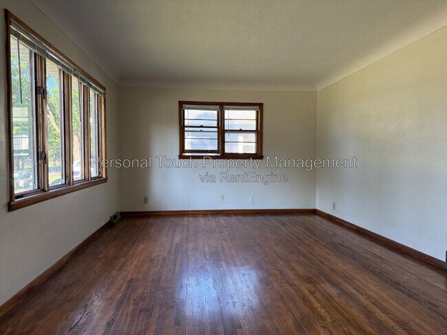 Foto del edificio - 1818 5th Ave S