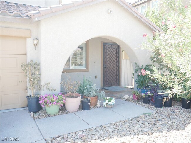 Foto del edificio - 6051 W Dewey Dr