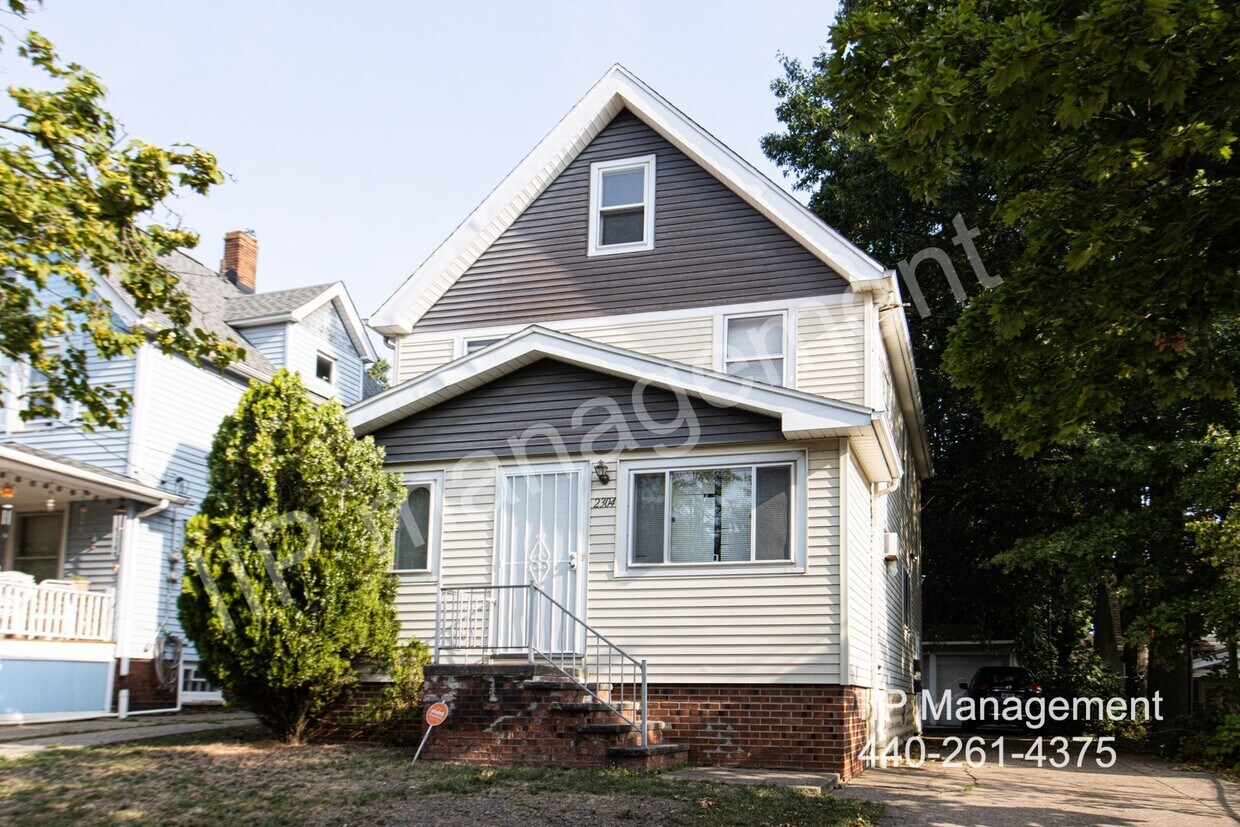 Primary Photo - Charming Colonial-Style 2 Bed, 1 Bath Unit...