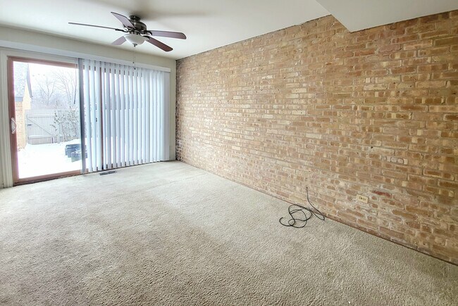 Foto del edificio - 712 Concord Ln