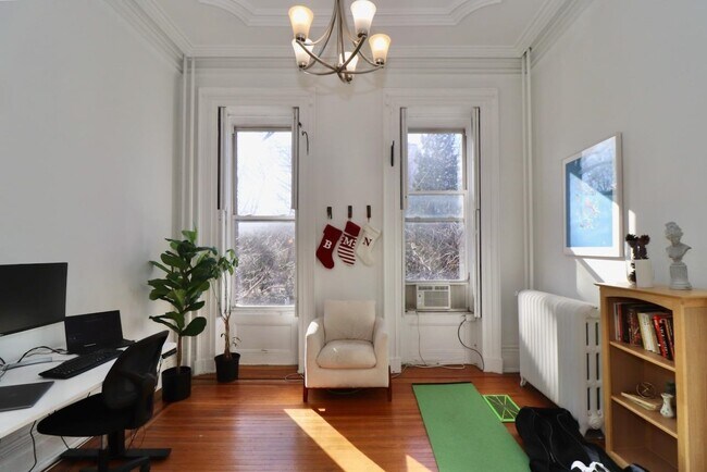 Foto del edificio - 270 Montgomery St