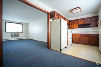 Building Photo - 4 Van Zant St