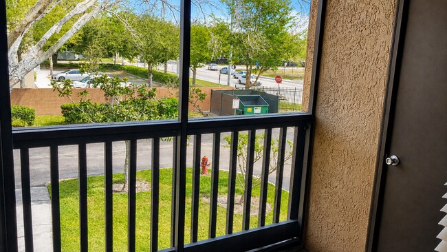 Foto del edificio - 441 Fountainhead Cir