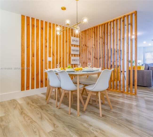 Foto del edificio - 1762 NW 15th St