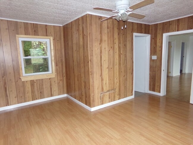 Building Photo - 35561 Belle Haven Rd
