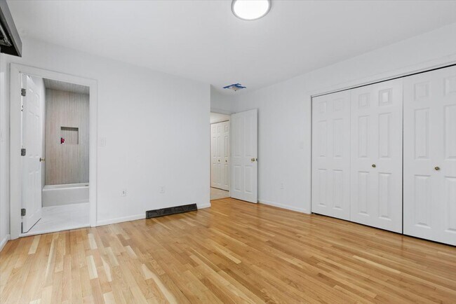 Foto del edificio - 183 Kings Grant Rd