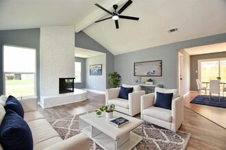 Building Photo - 17022 Quail Park Dr
