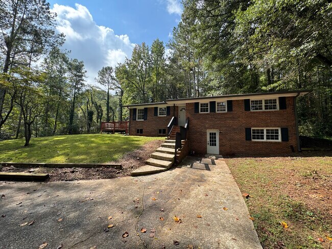 Foto del edificio - 2289 Addison Rd NE