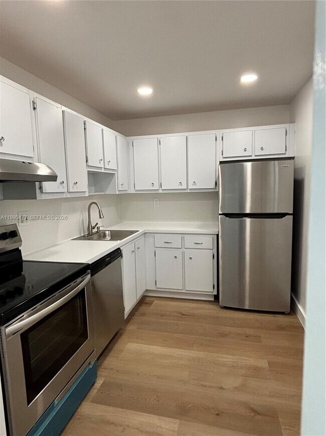 Foto del edificio - 8277 SW 128th St