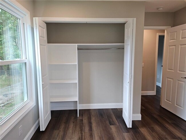Foto del edificio - 2772 Spring Creek Pl SE