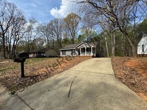 Building Photo - 7213 Lancashire Dr