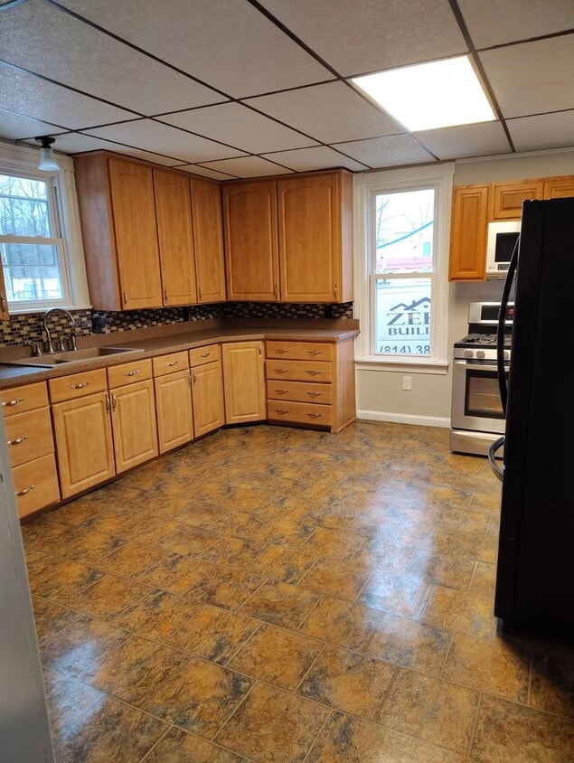 Primary Photo - Beautiful 4 Bed/ 2 Bath House for Rent
