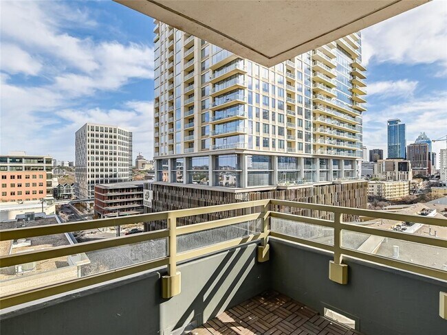 Foto del edificio - 300 Bowie St